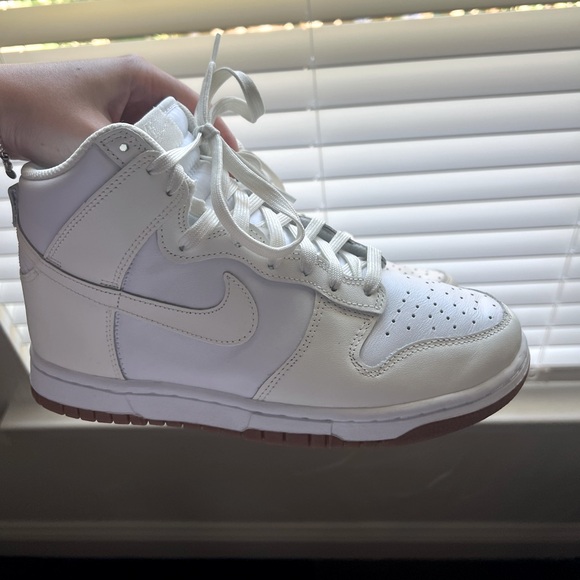 Nike High Top Dunks - Picture 1 of 3